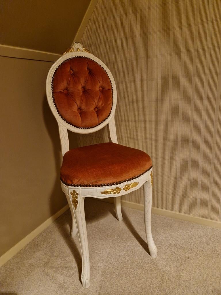 Brocant stoeltje, Antiek en Kunst, Antiek | Meubels | Stoelen en Banken, Ophalen of Verzenden