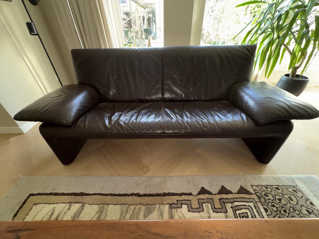 JORI JR-8700 Linea 3-zits lederen bank, Ophalen, Gebruikt, Modern design van Jori uit België., Driepersoons