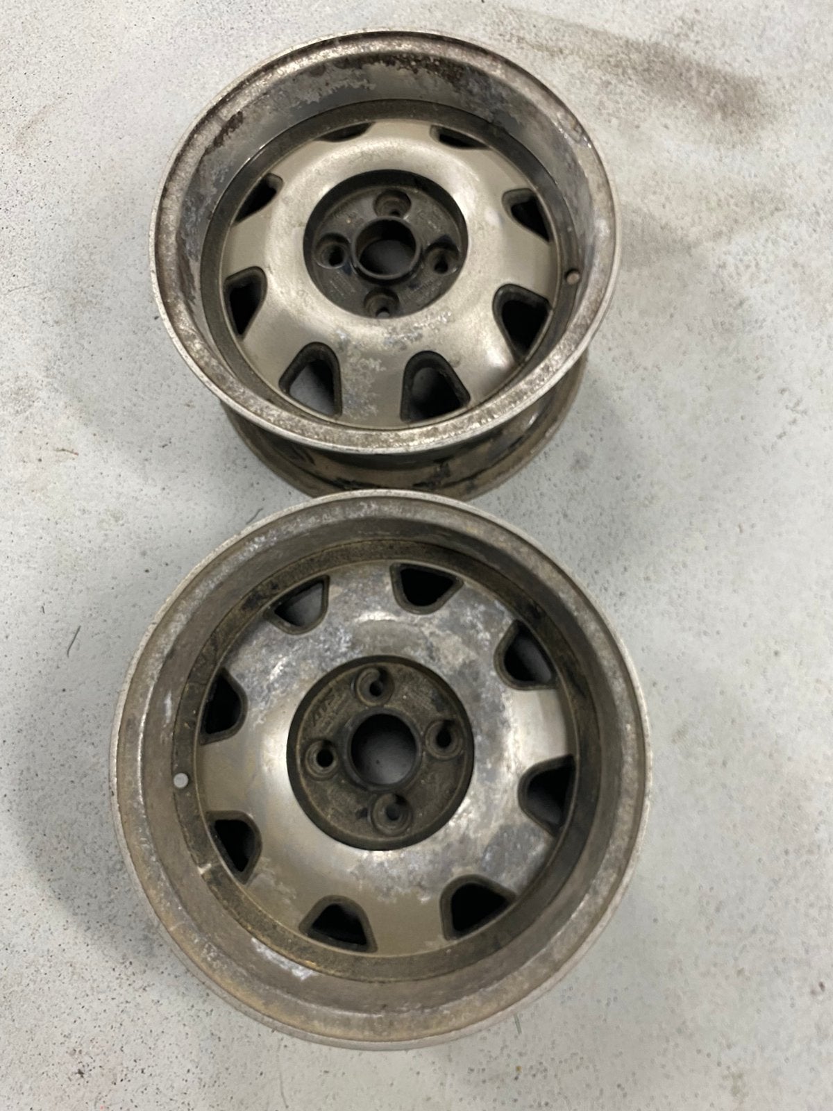 ATS cups. 7j 15 inch, Ophalen