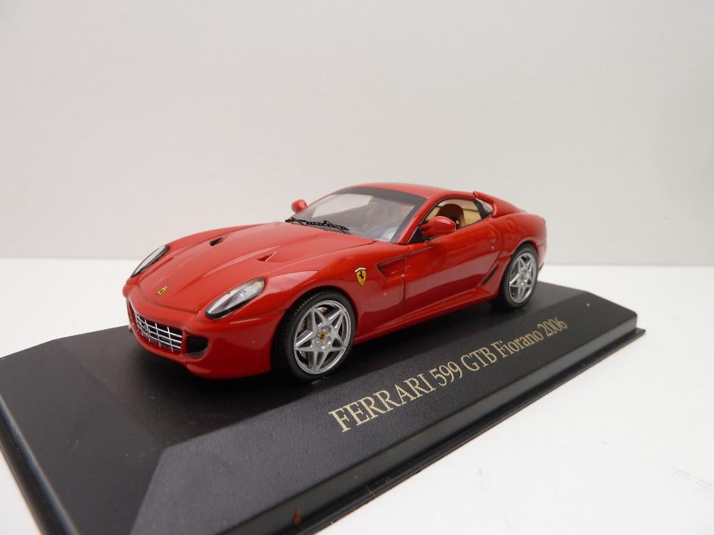 Ferrari 599 GTB Fiorano 2006  ''  Hot Wheels/Ixo, Ophalen of Verzenden, Zo goed als nieuw, Auto, Overige merken