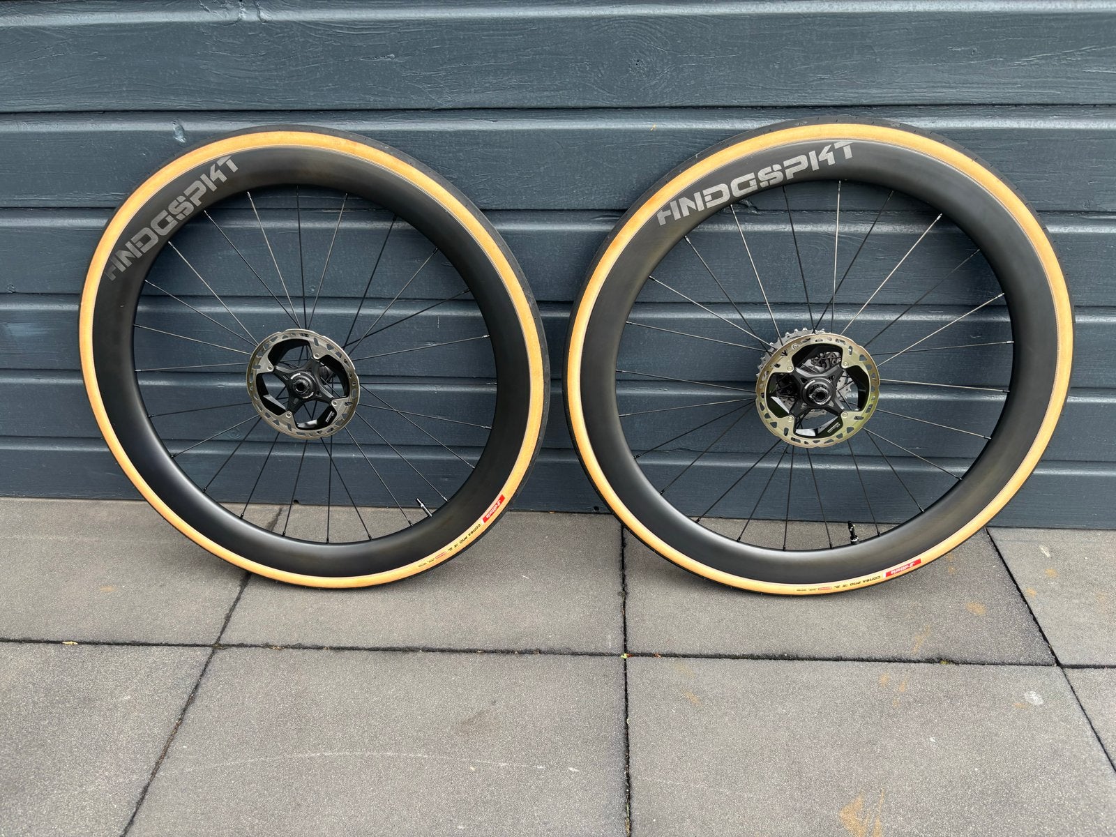 Set handgespraakte lichtgewicht carbon wielen/velgen 50mm, Fietsen en Brommers, Fietsonderdelen, Zo goed als nieuw, Racefiets