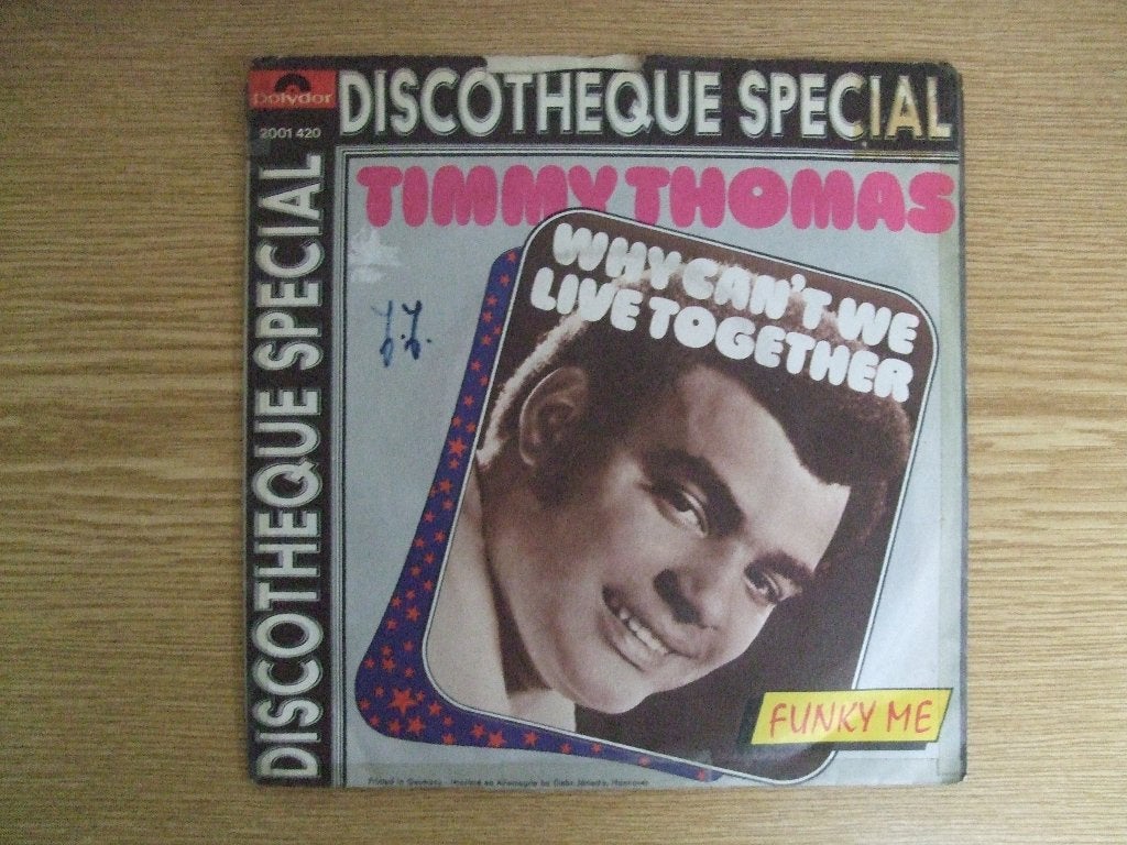 TIMMY THOMAS    WHY CAN'T WE LIVE TOGETHER / FUNKY ME, 7 inch, Ophalen of Verzenden, Zo goed als nieuw, R&B en Soul