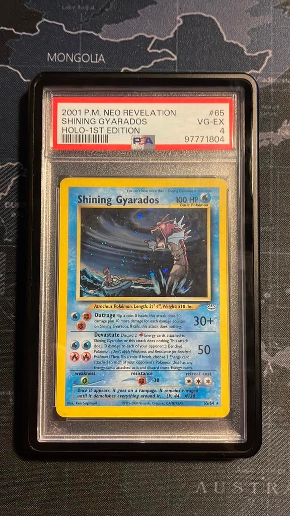 Shining gyarados psa 4 first edition label error, Hobby en Vrije tijd, Verzamelkaartspellen | Pokémon, Ophalen of Verzenden, Zo goed als nieuw