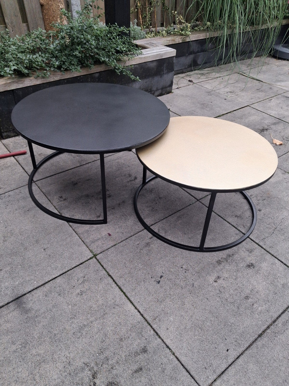 2 metalen salontafels van By-Boo.Ø70cm, Ophalen, Rond, 50 tot 100 cm, 50 tot 100 cm