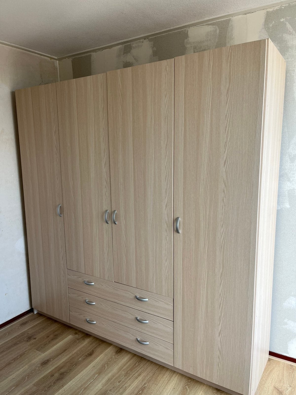 Kledingkast houtkleur, Ophalen, 50 tot 100 cm, Zo goed als nieuw, 150 tot 200 cm