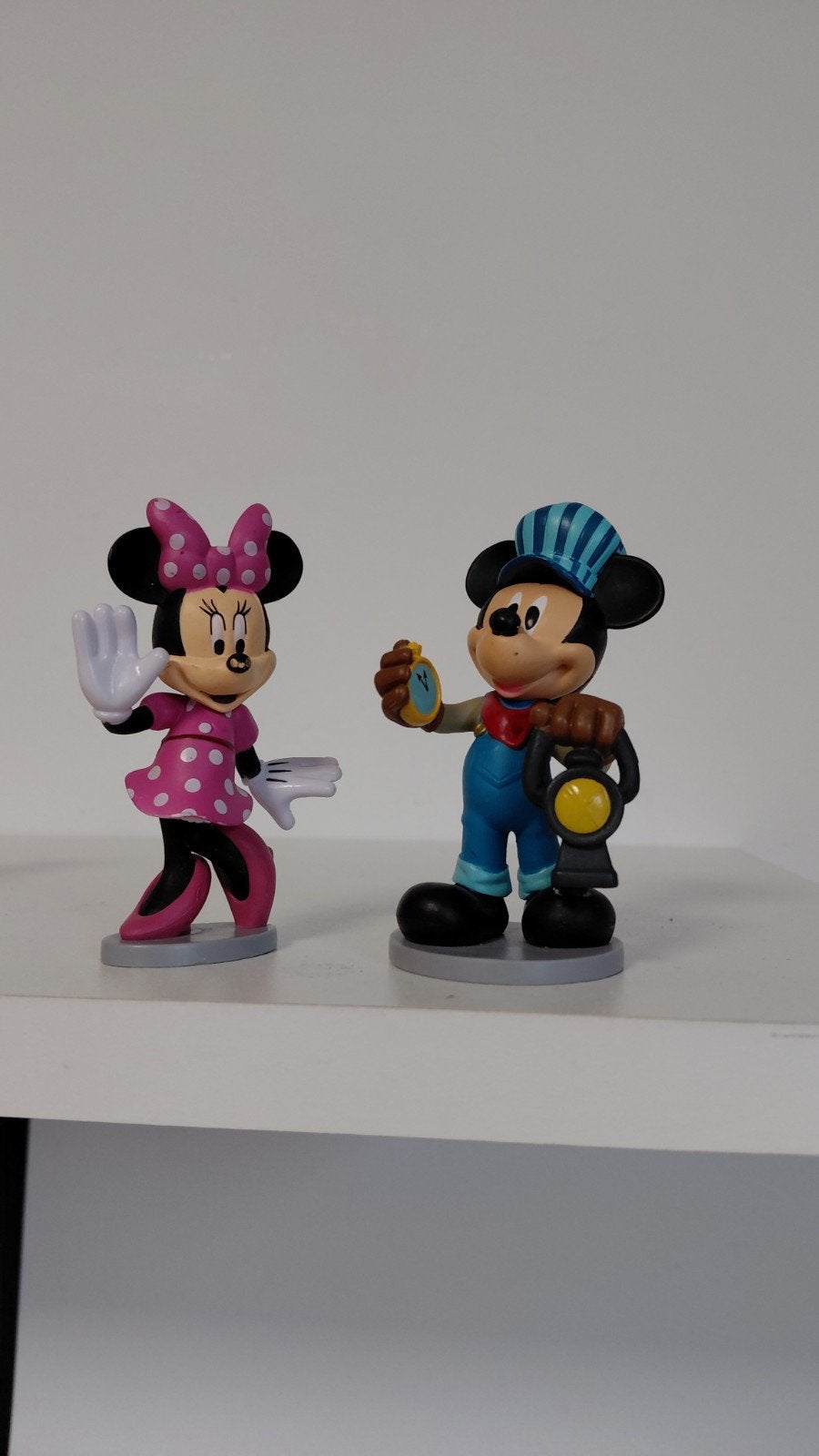 Disney figuren Mickey en minnie, Verzamelen, Poppetjes en Figuurtjes, Ophalen of Verzenden, Zo goed als nieuw