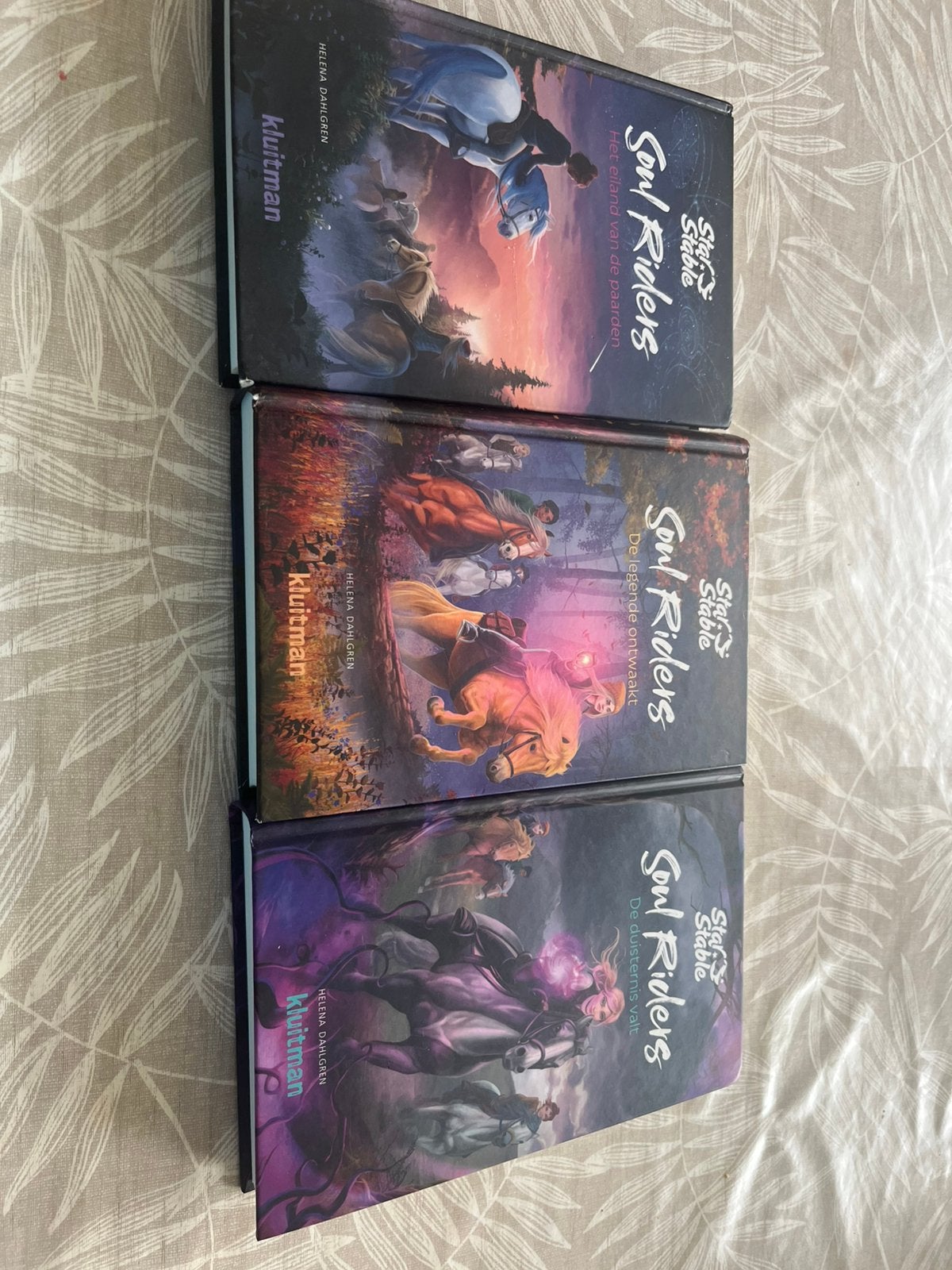 Star stable soul riders boeken 3 delen, Ophalen of Verzenden, Zo goed als nieuw