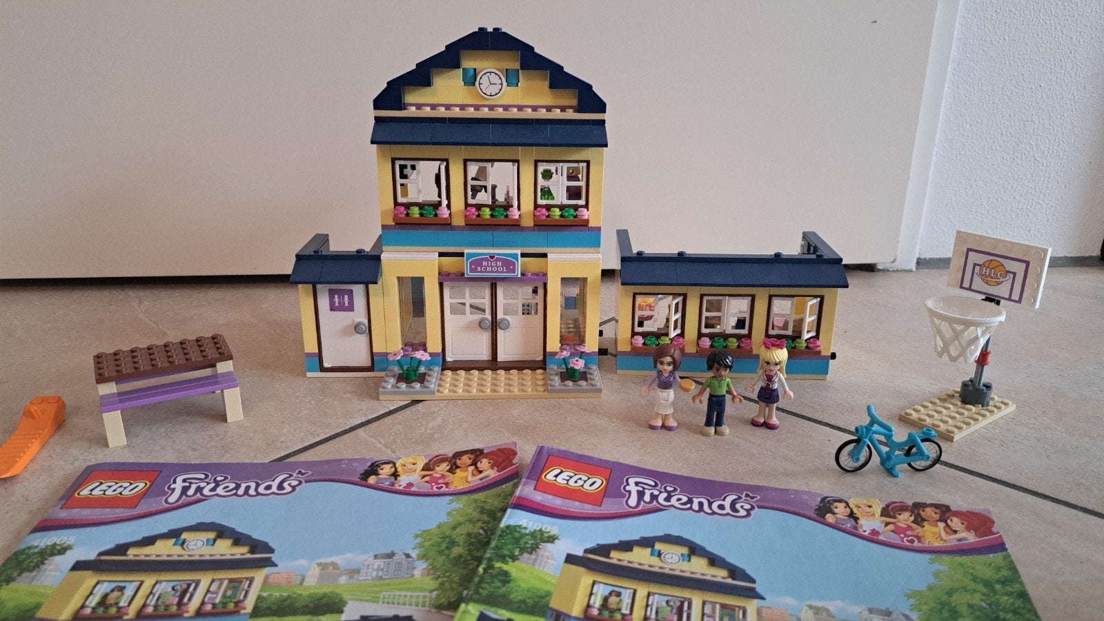 Lego friends Heartlake School 41005, Lego, Friends, Ophalen of Verzenden, Zo goed als nieuw