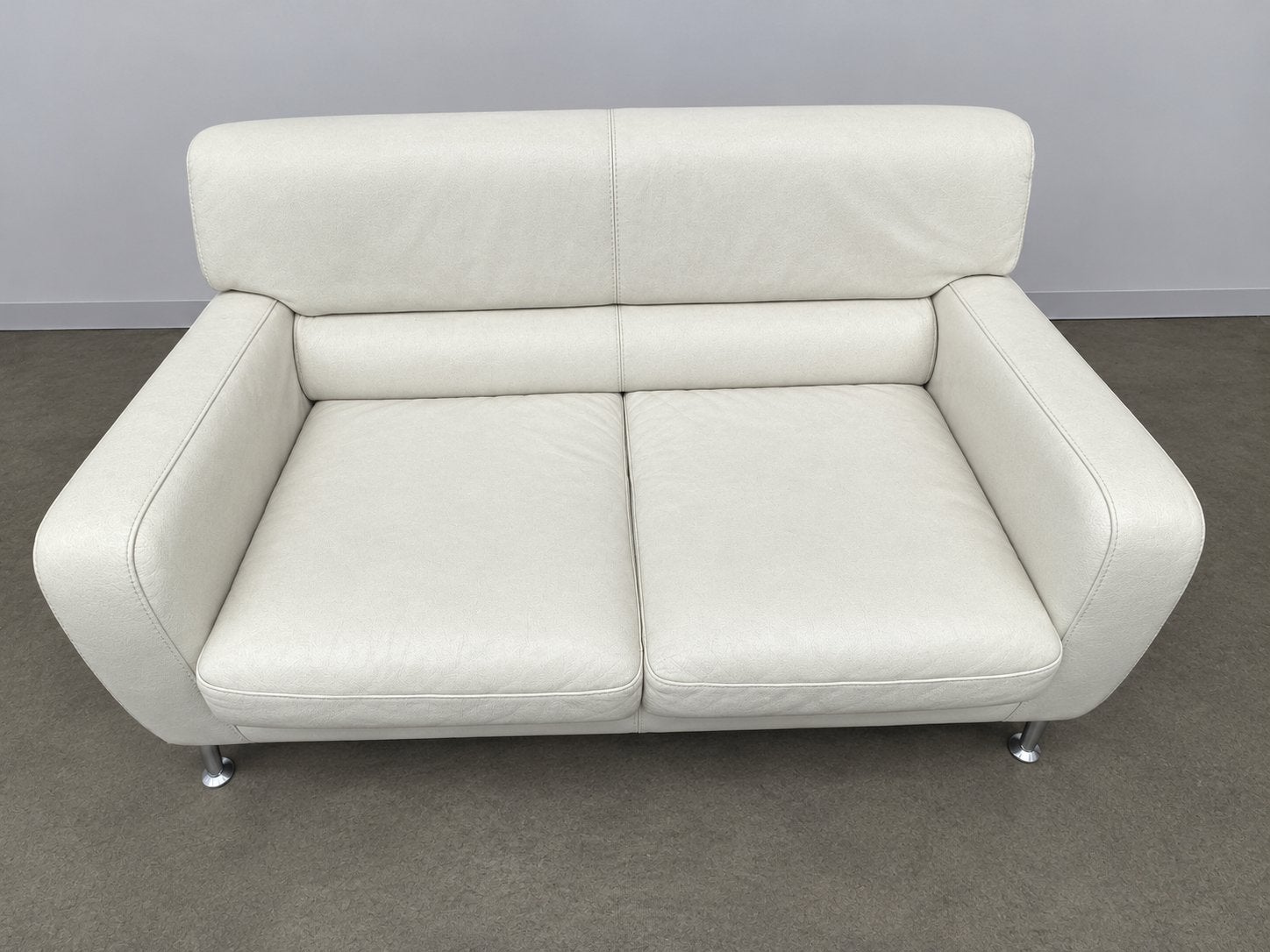 2 persoons leren bank wit, Ophalen, 150 tot 200 cm, Tweepersoons, 75 tot 100 cm