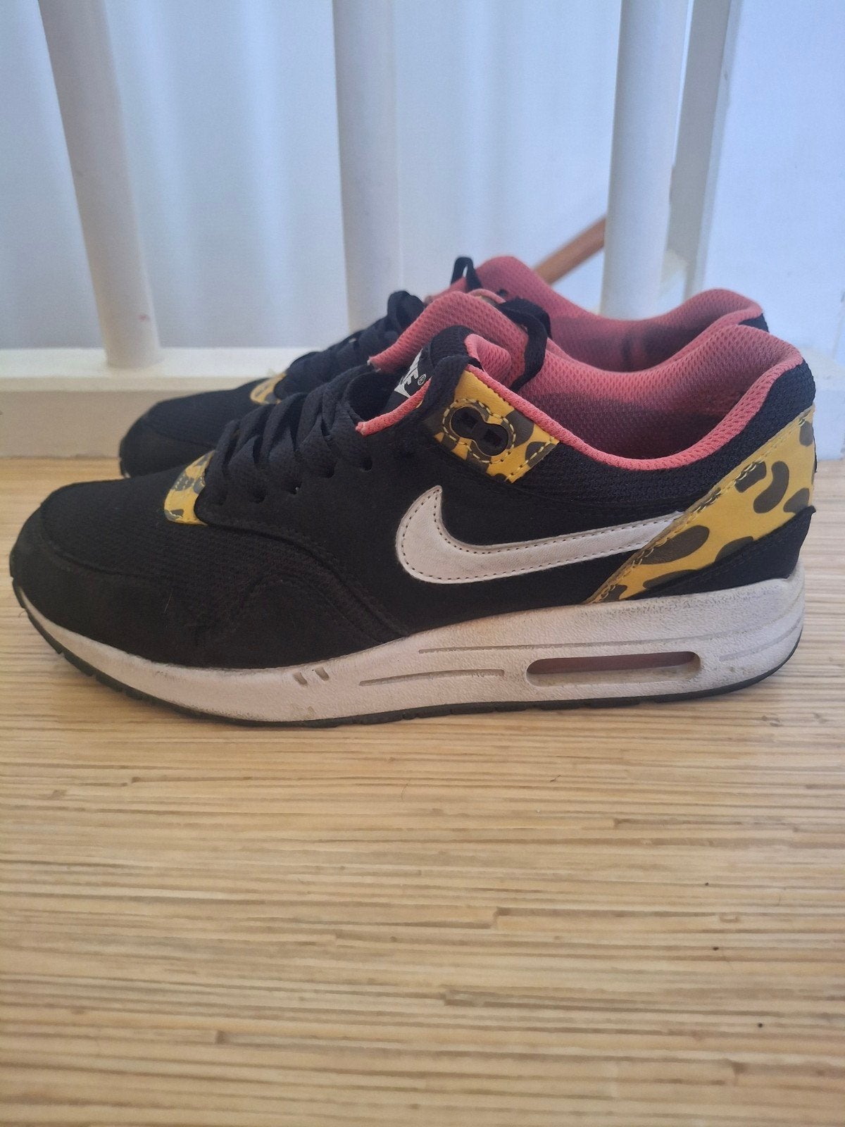 Nike AM1 Leopard maat 38 zeer goed staat, Verzenden, Zwart, NIKE., Sneakers of Gympen
