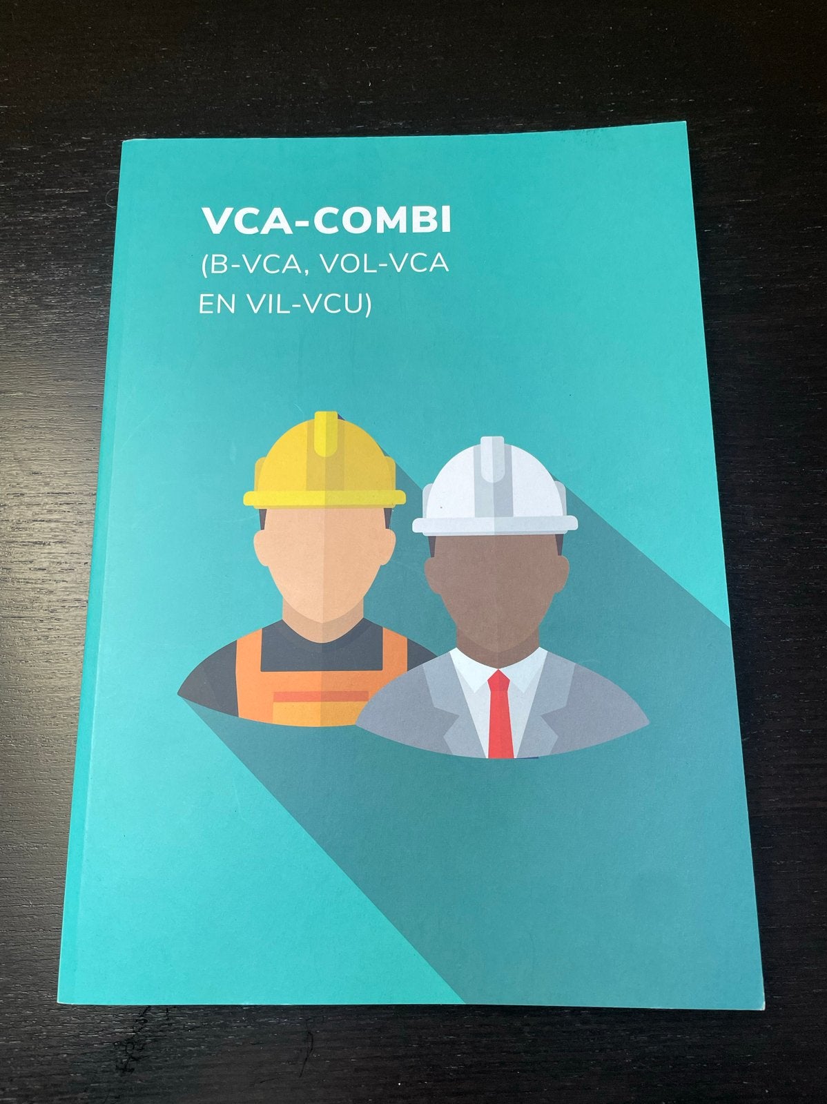 VCA-COMBI (B-VCA, VOL-VCA EN VIL-VCU) Studieboek, Ophalen of Verzenden, Zo goed als nieuw, Overige niveaus