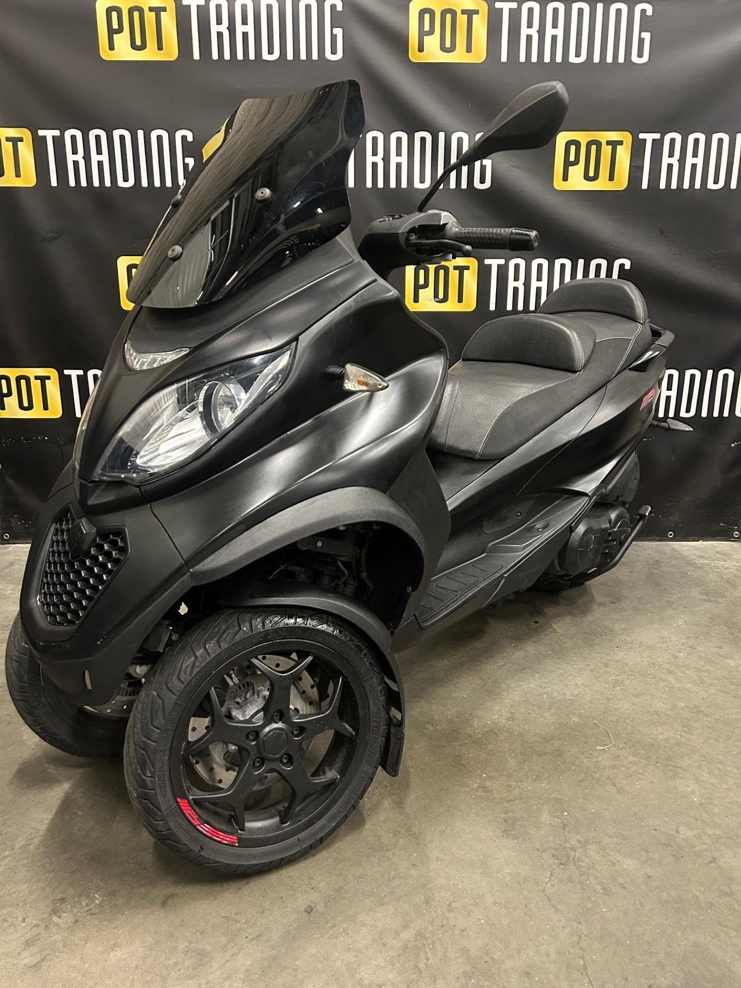 Piaggio MP3 500 LT ABS ASR 2016 Autorijbewijs 3 mnd garantie, Scooter, 493 cc, Piaggio Vespa B.V., Minervum 7272
4817 ZM  Breda, NL
