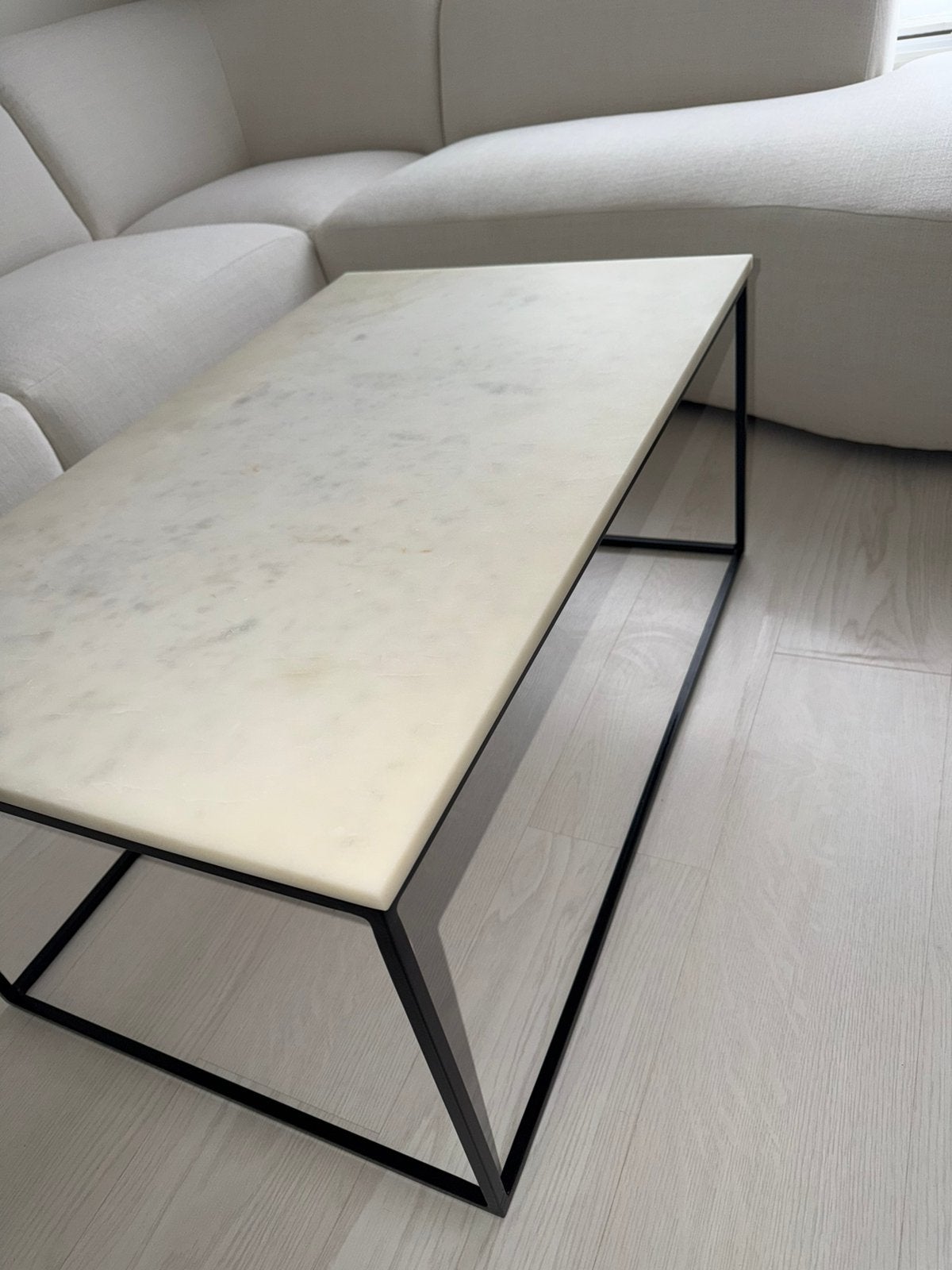 Westwing marmeren salontafel, Huis en Inrichting, Ophalen, 100 tot 150 cm, 50 tot 100 cm, Zo goed als nieuw