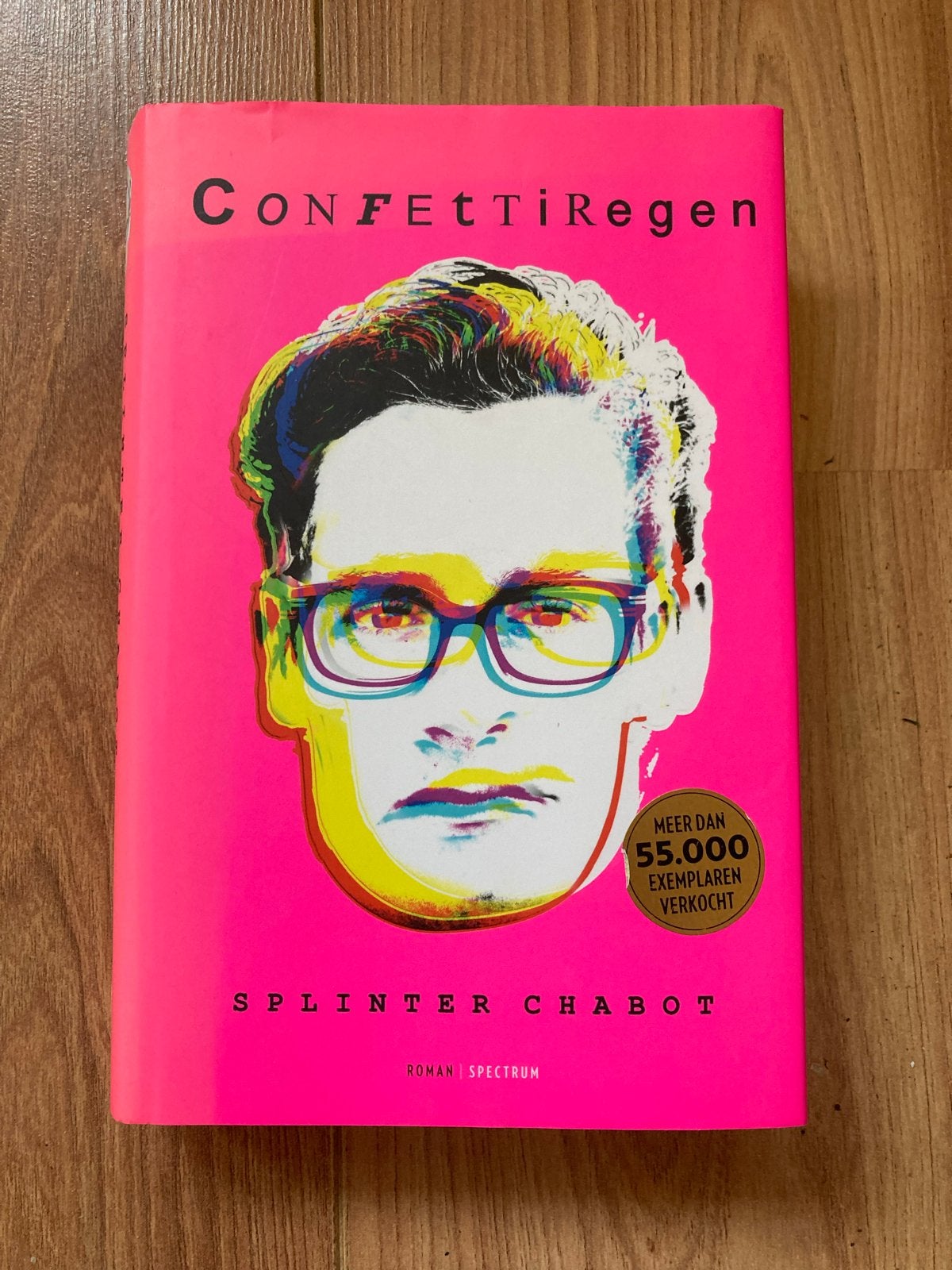 Confettiregen - Splinter Chabot (Roman), Ophalen of Verzenden, Zo goed als nieuw, Nederland