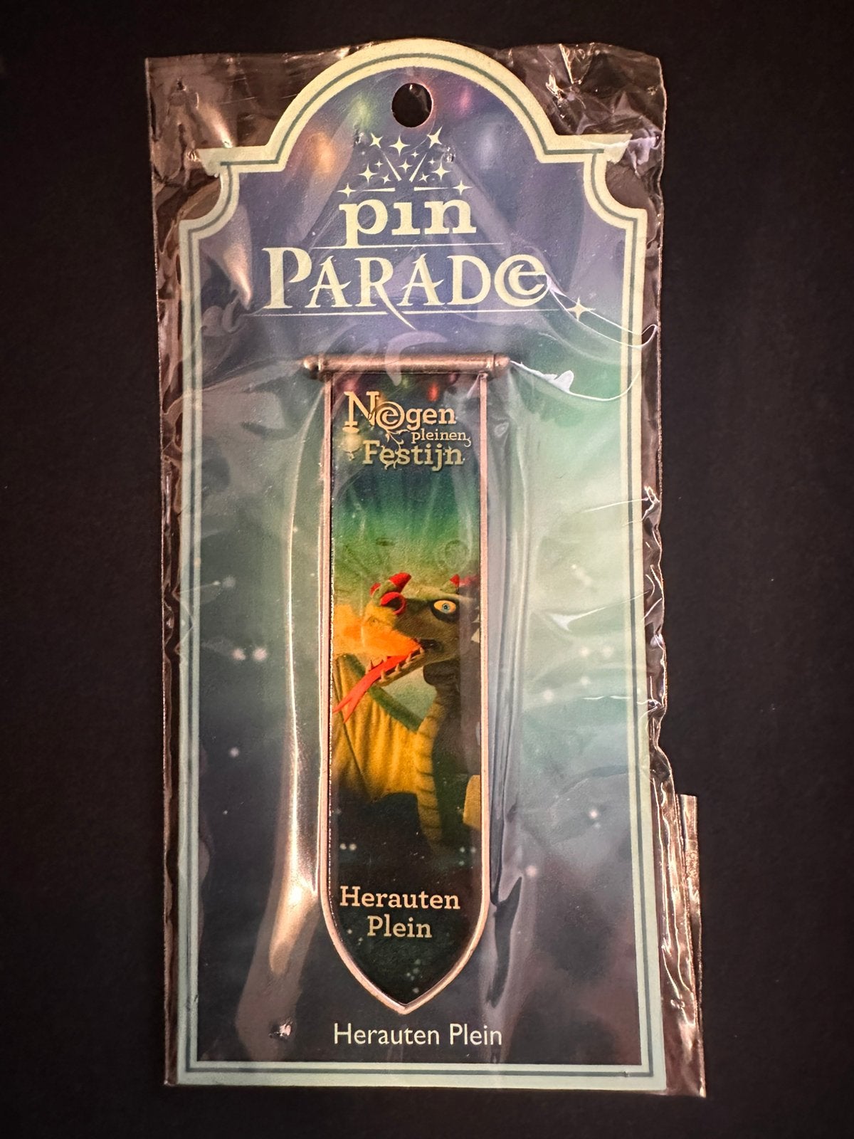 Efteling Pin: Negen Pleinen Festijn - Herauten Plein, Verzamelen, Ophalen, Nieuw, Button of Speldje