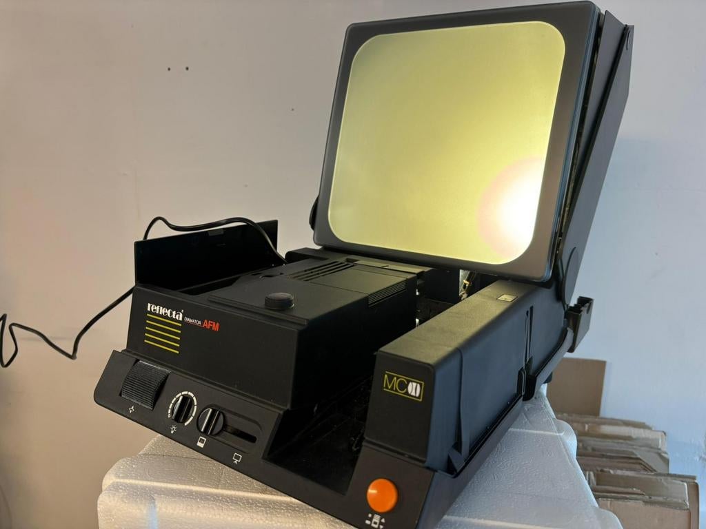 Renecta Diamator AFM Diaprojector met scherm, Ophalen of Verzenden, Nieuw