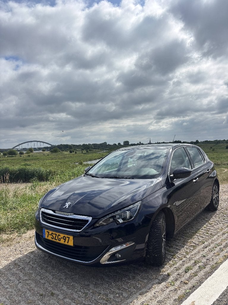 Peugeot 308 1.6THP 92/125 5-D 2014 Blauw, 125 pk, Zwart, 4 cilinders, Blauw