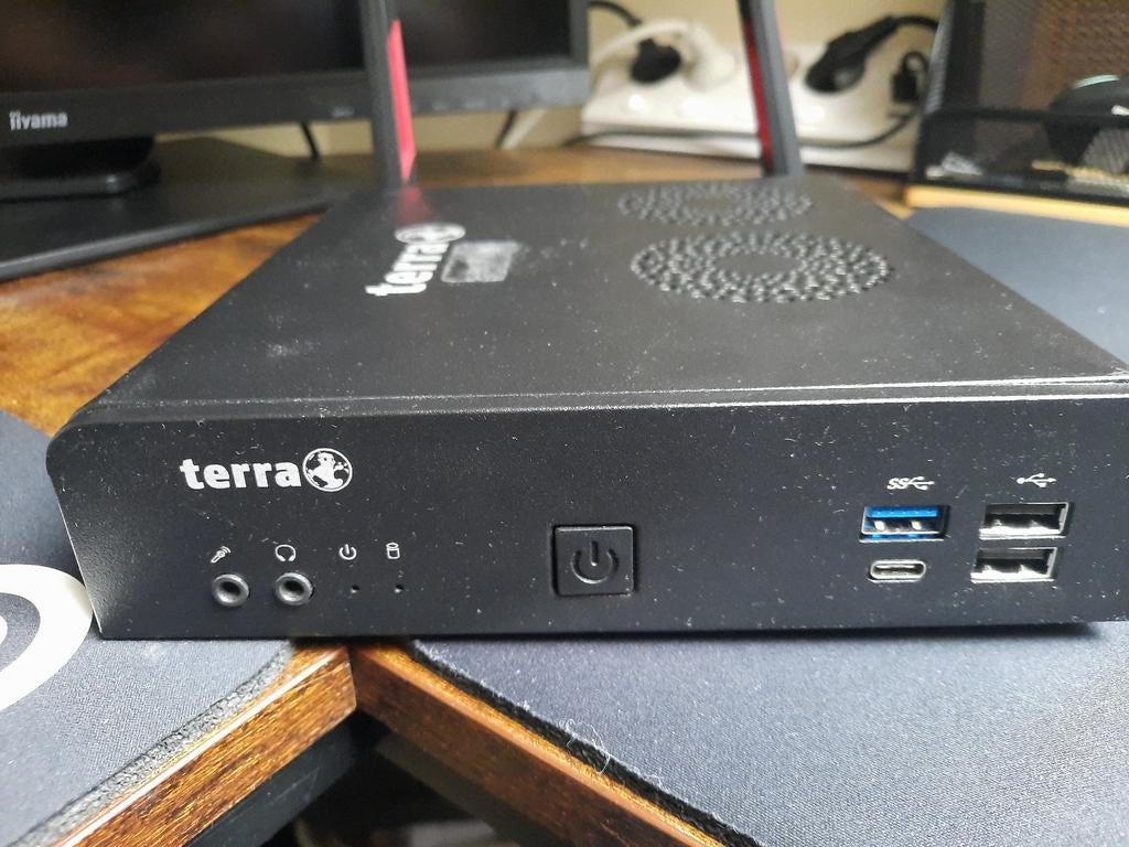 Terra PC with or with out monitor, Computers en Software, Desktop Pc's, 2 tot 3 Ghz, 8 GB, Ophalen of Verzenden, Zo goed als nieuw