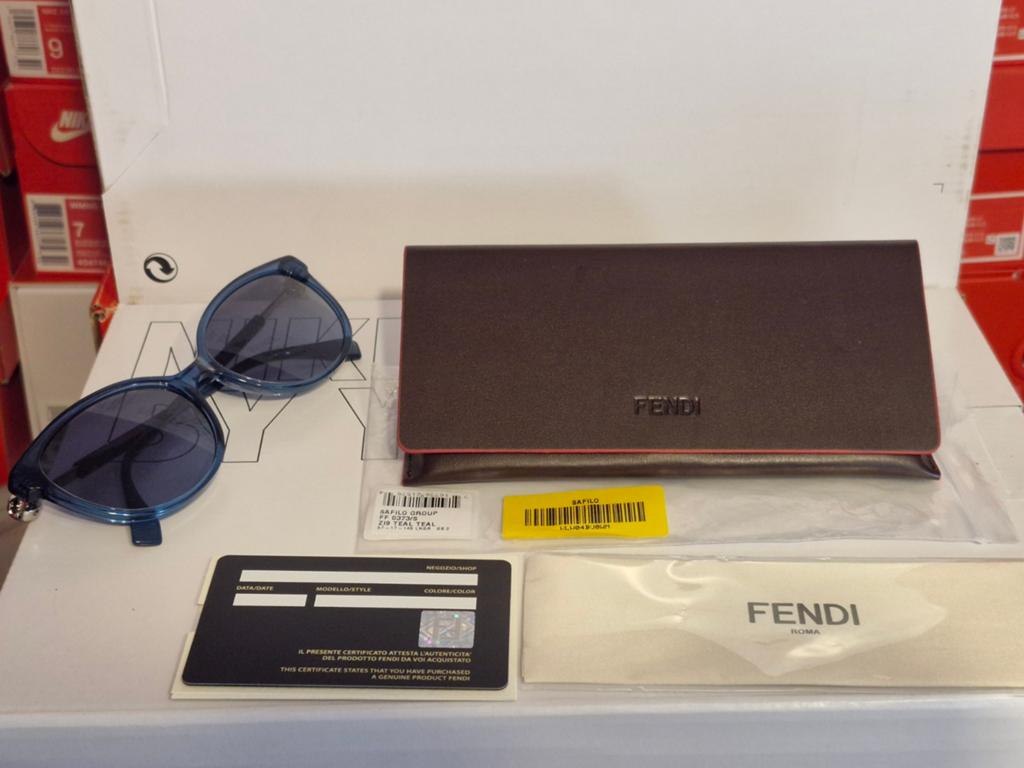 Nieuwe originele Fendi Roma Zonnebril - Opvallend Blauw, Overige merken, Zonnebril, Blauw, Nieuw