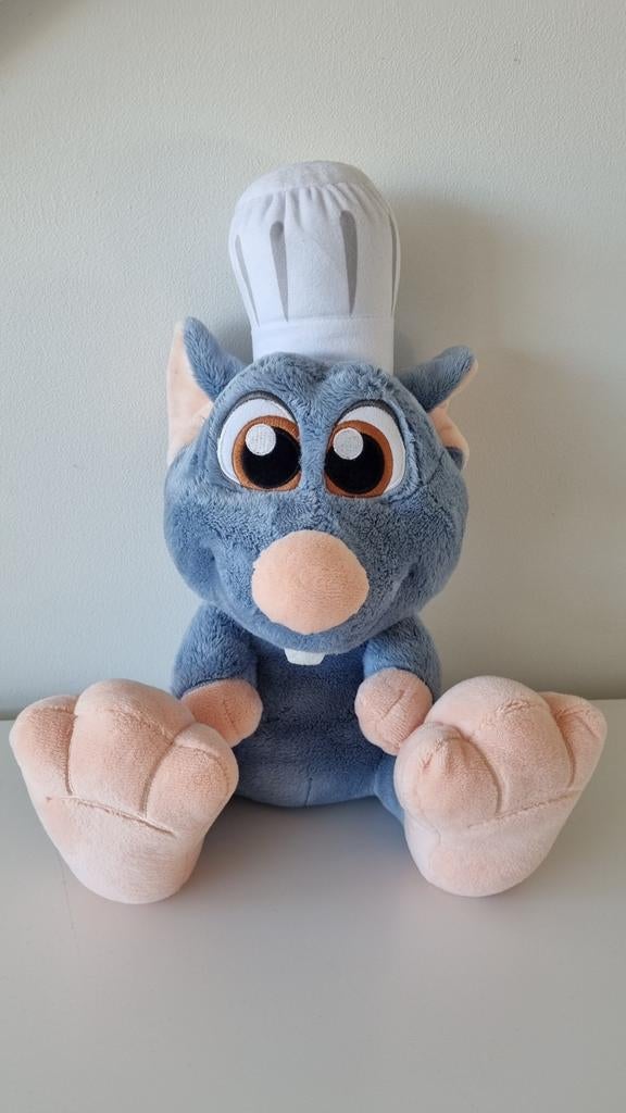 Disneyland Parijs knuffel Remy Big Feet Ratatouille, Ophalen of Verzenden