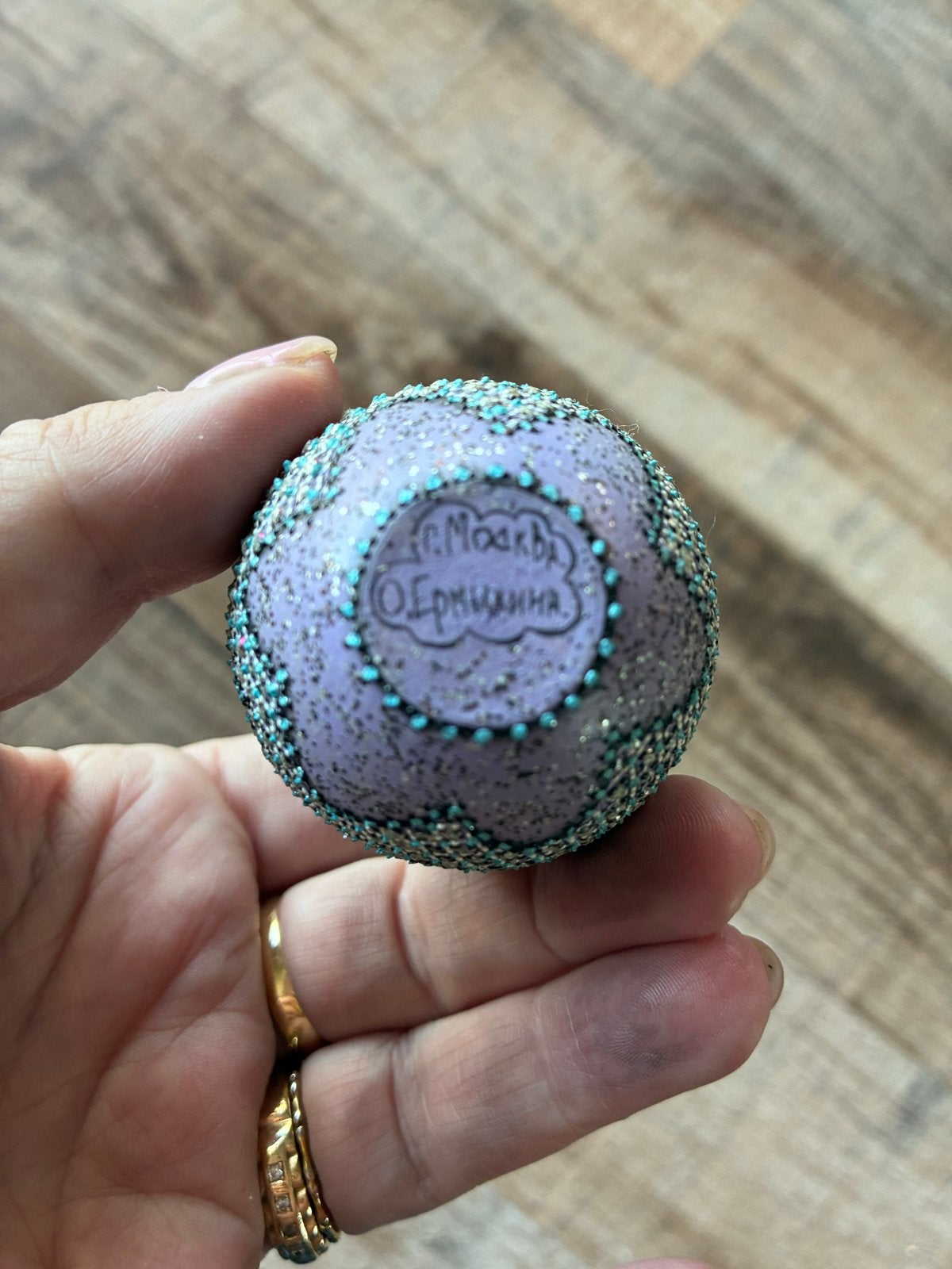 Decoratief Fabergé-stijl ei met standaard, Ophalen of Verzenden, Gebruikt