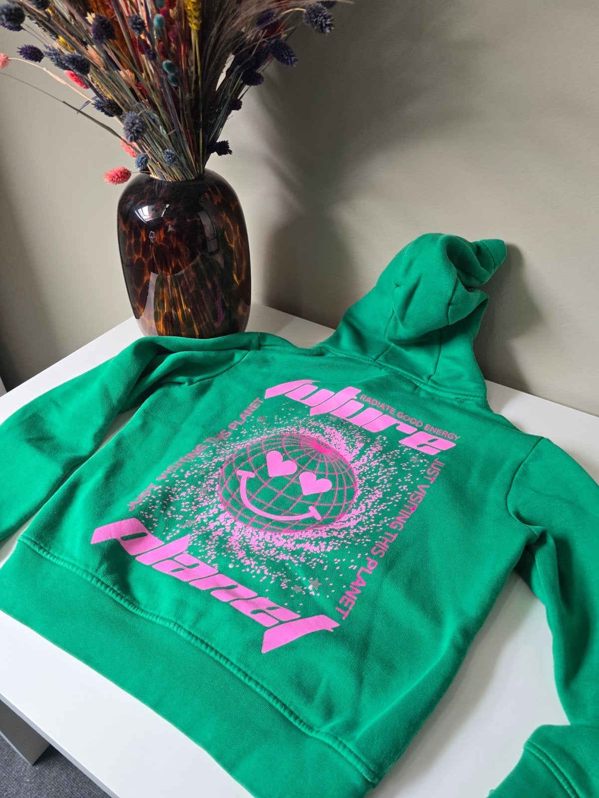 Groene hoodie met print van Amy & Ivy - Maat XXS, Kleding | Dames, Truien en Vesten, Ophalen of Verzenden, Zo goed als nieuw