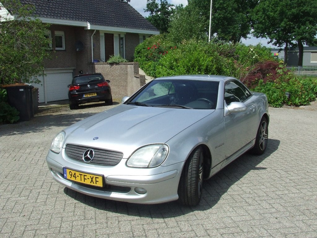 Mercedes-Benz SLK200 Kompr Roadster 2000 Zilver-Grijs, Auto's, Mercedes-Benz, 1998 cc, 4 cilinders, Cabriolet, 163 pk