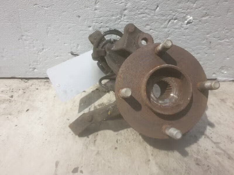 FUSEE RECHTS VOOR ay1c-3k170-ba Ford B-Max (JK8), Gebruikt, Ophalen of Verzenden, Henry-Ford-Straße 1 50735 Köln, DE, Ford-Werke GmbH