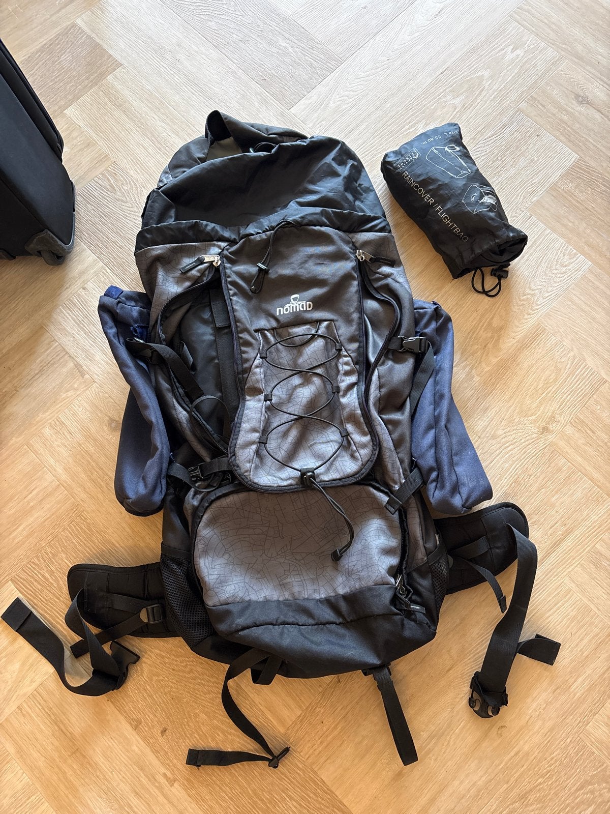Nomad Cayenne 55L Backpack met regenhoes & zijtasjes, 30 cm of meer, Gebruikt, 75 cm of meer, Grijs