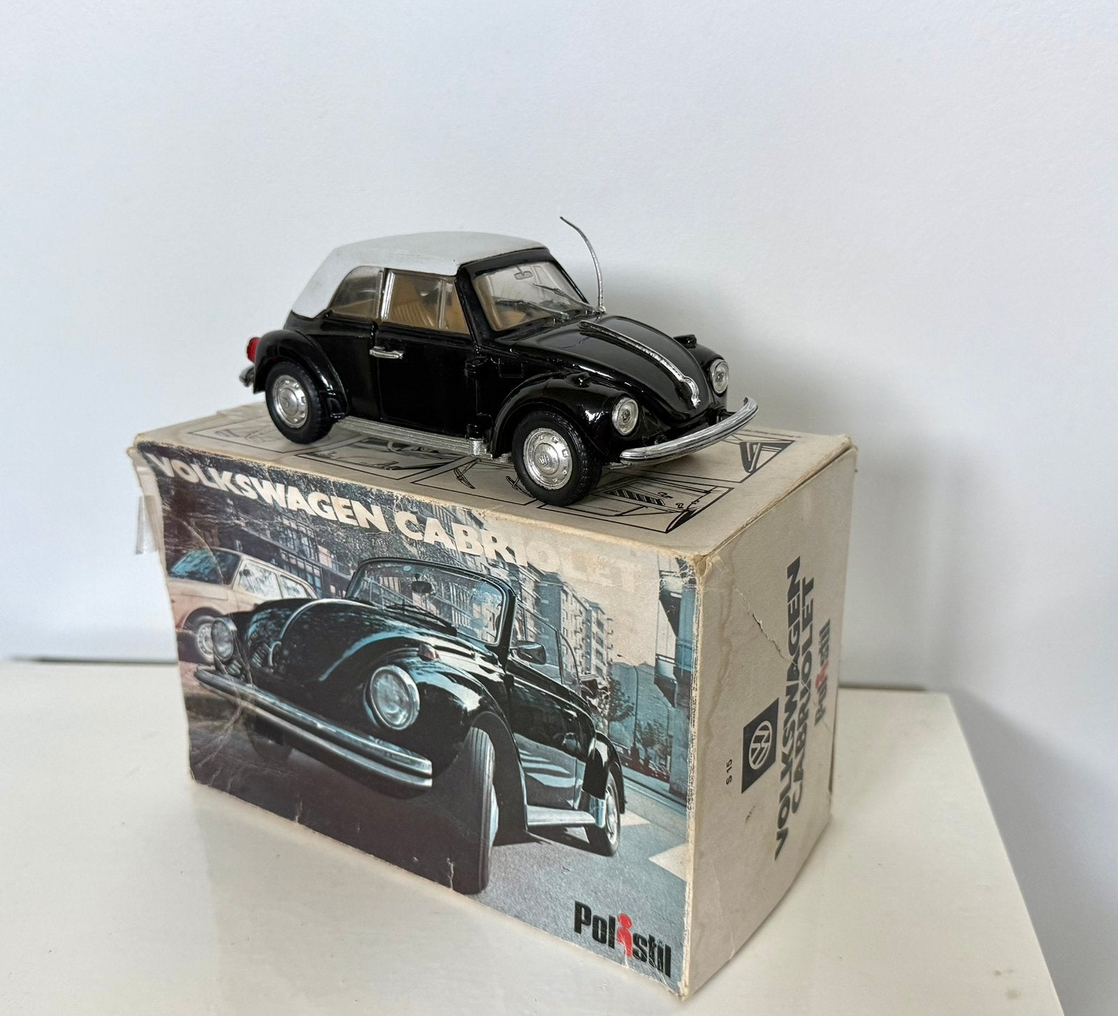 Polistil Volkswagen Beetle cabriolet 1/24, Verzenden, Gebruikt, Auto, Overige merken