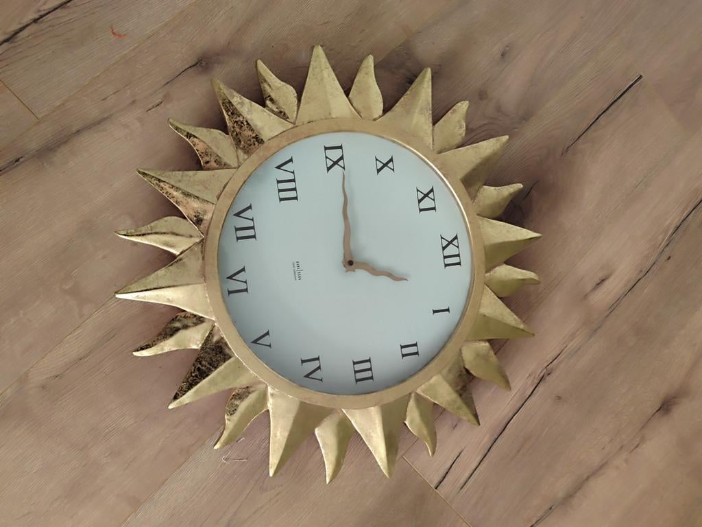 Een mooie klok van de Karlsson clock collection, Huis en Inrichting, Woonaccessoires | Klokken, Ophalen of Verzenden, Wandklok