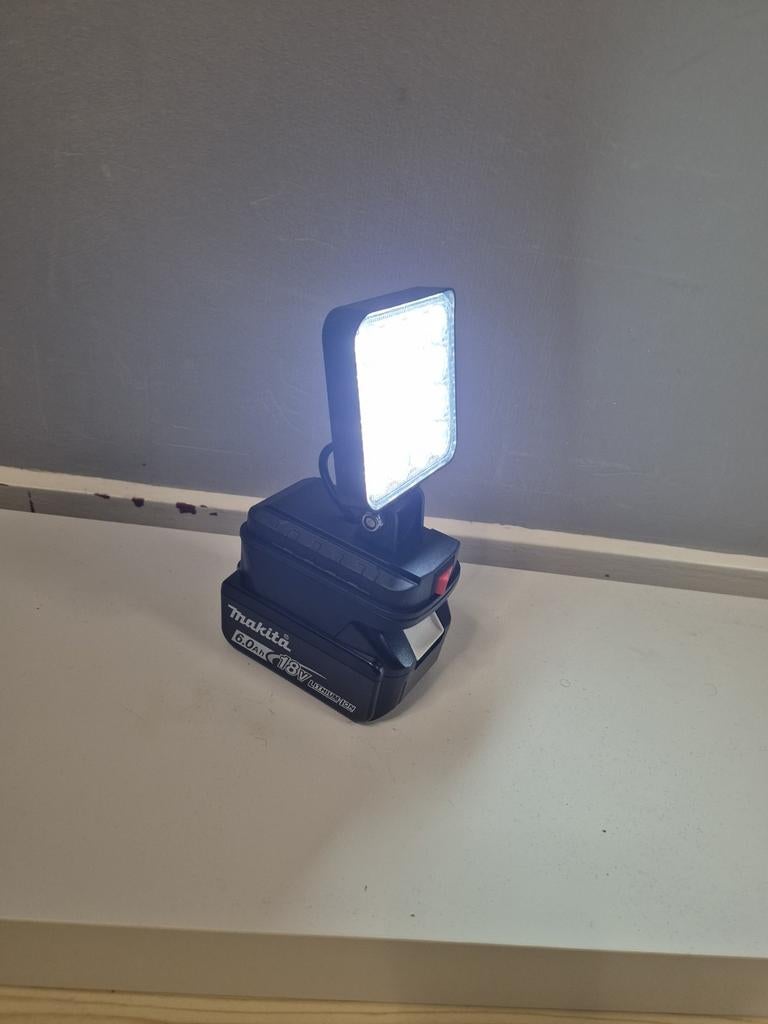 Makita Accu Lamp, Doe-het-zelf en Verbouw, Bouwverlichting, Gebruikt, Lamp, Minder dan 50 watt, Ophalen of Verzenden