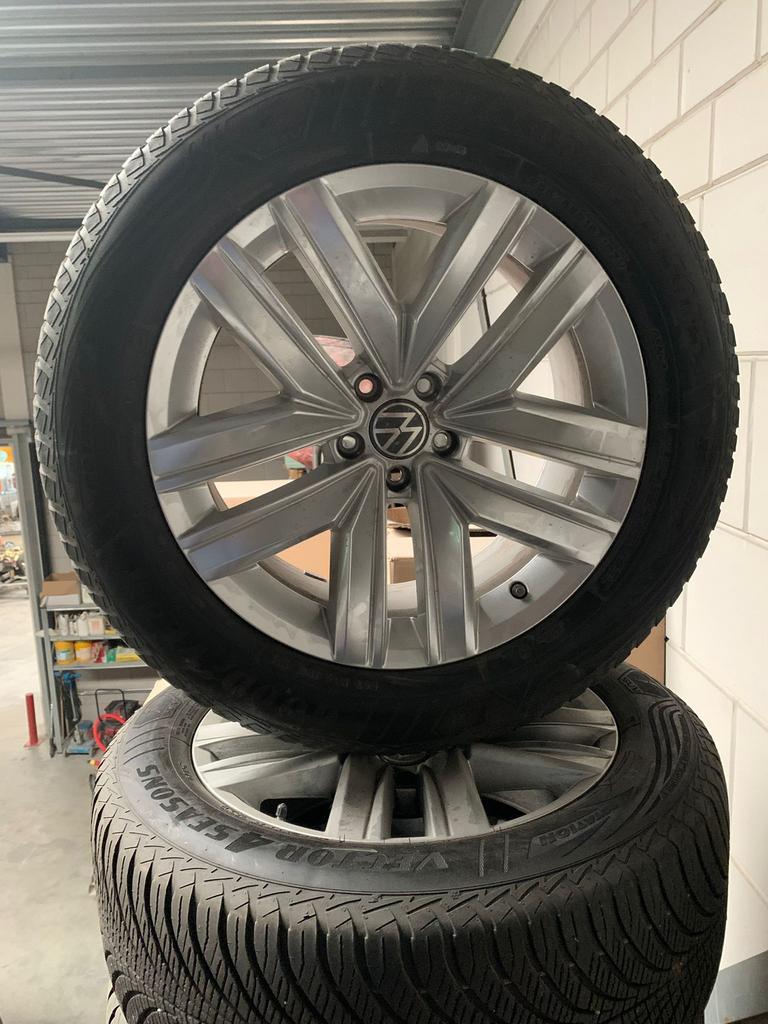 Velgset Volkswagen Touareg 2018 ->, 255 mm, Banden en Velgen, All Season, Ophalen