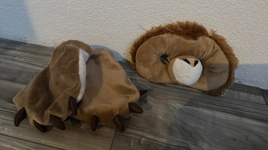 Pluche Leeuwen Masker, Ophalen, Gebruikt, Halloween of Griezel