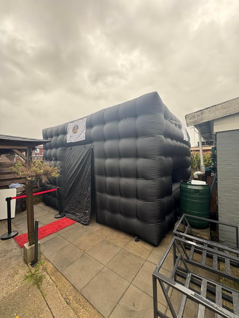 Partytent Te Huur! Opblaasbare nachtclub, Ophalen, Zo goed als nieuw, 5 tot 8 meter