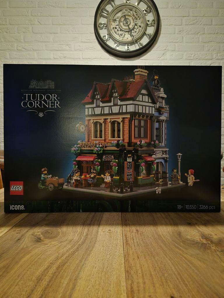 Lego 10350 Tudor Corner, Ophalen of Verzenden, Nieuw, Complete set, Lego