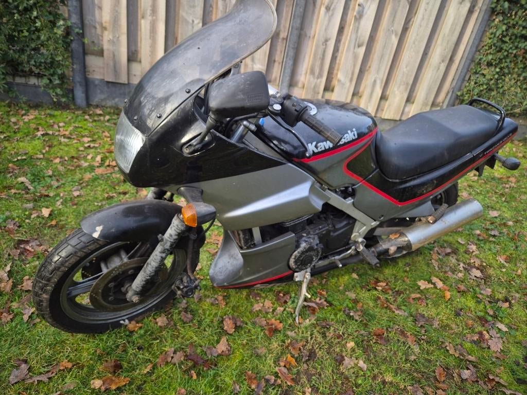 kawasaki gpz 500 voor opknappen of voor onderdelen, Motoren, Onderdelen | Kawasaki, Ophalen of Verzenden