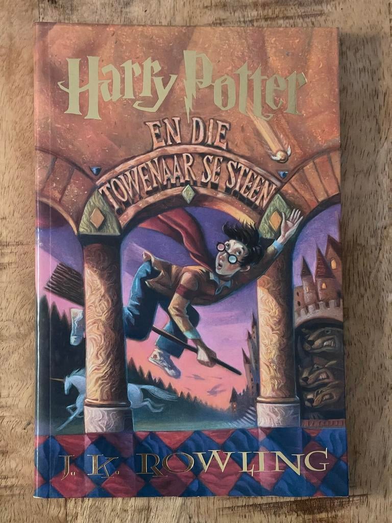 Harry Potter en die Towenaar se Steen - 1e Afrikaanse druk, Verzamelen, Harry Potter, Ophalen of Verzenden, Gebruikt, Boek of Poster