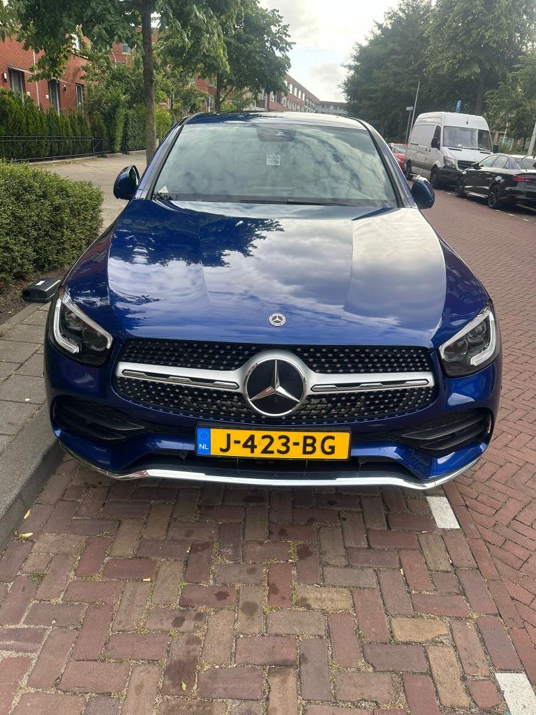 Mercedes-Benz GLC 200d 163pk 9G-TRONIC 2020 Blauw, Auto's, Mercedes-Benz, Automaat, 15 km/l, Zwart, 4 cilinders