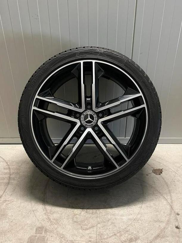 🚗 Mercedes A-klasse CLA - W177 - 19 inch - AMG - Winter, Auto-onderdelen, 19 inch, Gebruikt, Banden en Velgen, Personenwagen