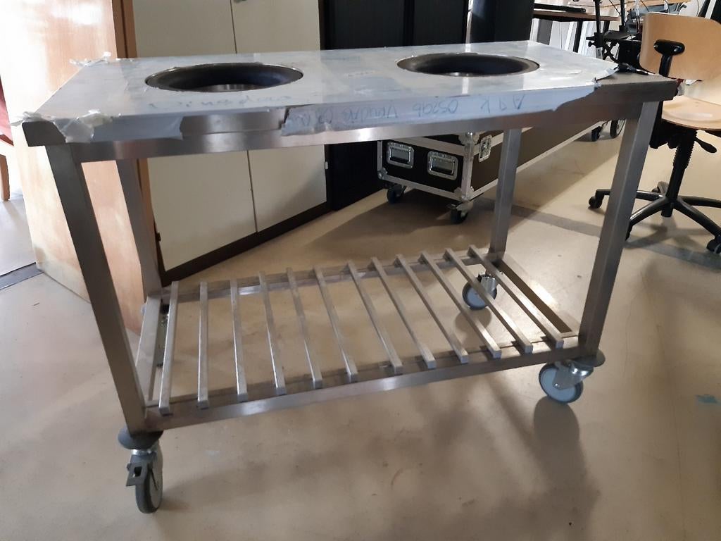 Keuken horeca spoelkeuken werktafel, Ophalen, Zo goed als nieuw