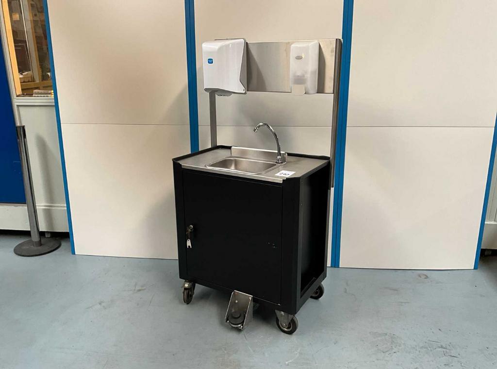 Mobiele wastafel stand-alone zonder afvoer of slangen UNIEK, Ophalen, Verkoop@fabrili.nl, Zo goed als nieuw, Nijlandstraat 22  7462 RB RIJSSEN