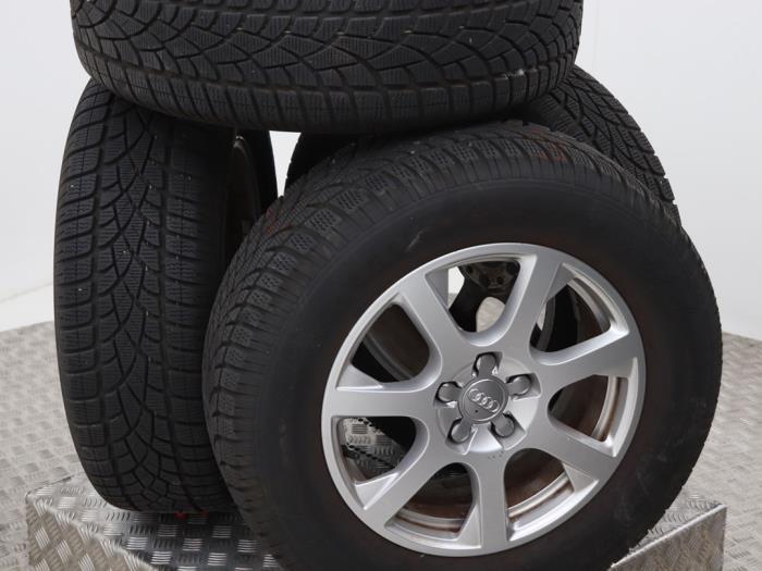 Sportvelgenset + winterbanden van een Audi Q5 (Q5 08-), 12 maanden garantie, Gebruikt, -, -