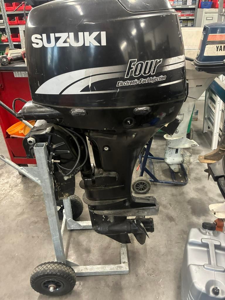 Suzuki 40 / 50 pk onderdelen, staartstuk , Powertrim, kap, ., Ophalen of Verzenden, Motor en Techniek, Gebruikt