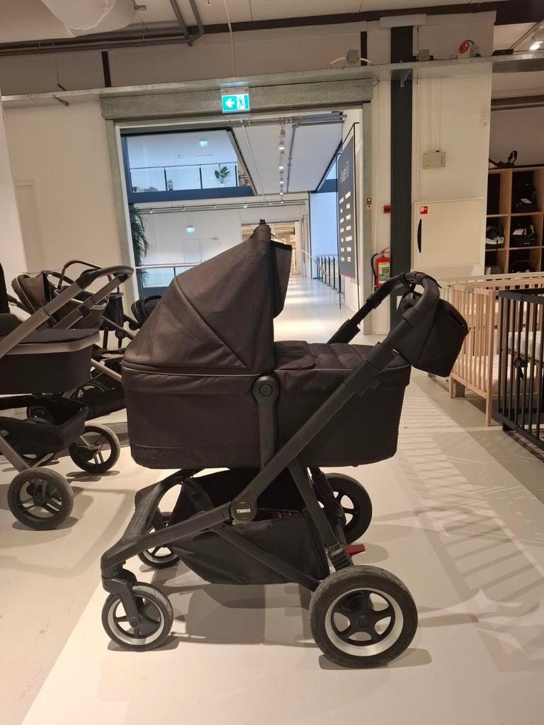 Thule Sleek 2-in-1 Kinderwagen - Midnight Black, Ophalen of Verzenden, Zo goed als nieuw