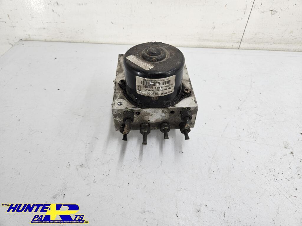ABS pomp Volvo S80/V70/XC70/S60 ('98-'06) 9496642, Gebruikt, Ophalen of Verzenden, Volvo, Volvo