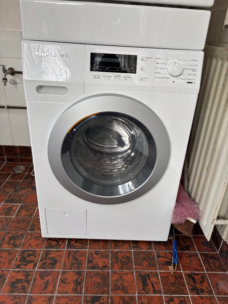 Miele W1 WKB 130 wasmachine, Witgoed en Apparatuur, Wasmachines, Zo goed als nieuw, Voorlader, 6 tot 8 kg, 85 tot 90 cm, 1200 tot 1600 toeren