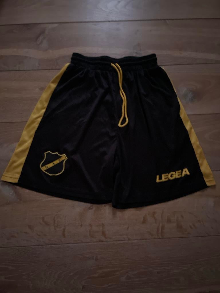Officieel NAC Trainingsbroek Kort - Maat S - Gedragen, Ophalen, Gedragen, Maat 46 (S) of kleiner, Voetbal