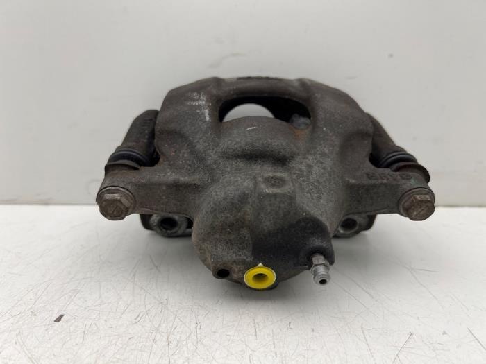 Remklauw (Tang) rechts-voor van een Peugeot 107, Gebruikt, -, -, Ophalen of Verzenden
