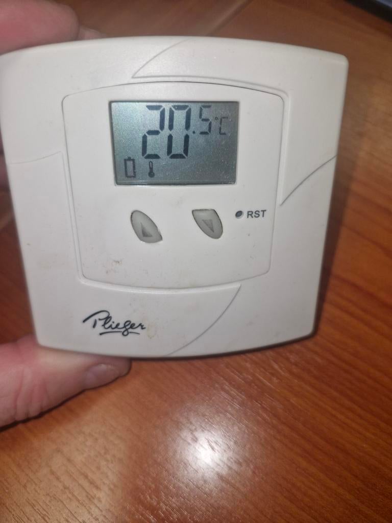 Plieger Montreal Thermostaat, Doe-het-zelf en Verbouw, Thermostaten, Ophalen of Verzenden, Gebruikt